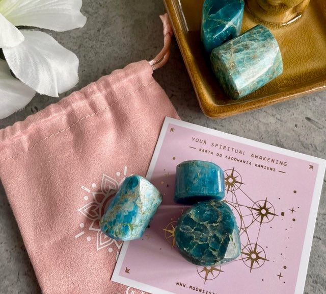 Kamień-wspierający-podróże-duchowe-Apatyt Moonsister