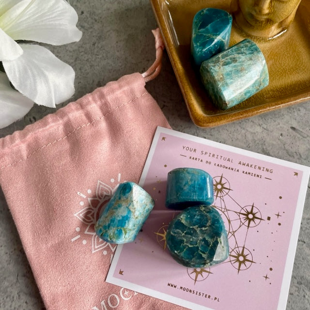 Kamień-wspierający-podróże-duchowe-Apatyt Moonsister