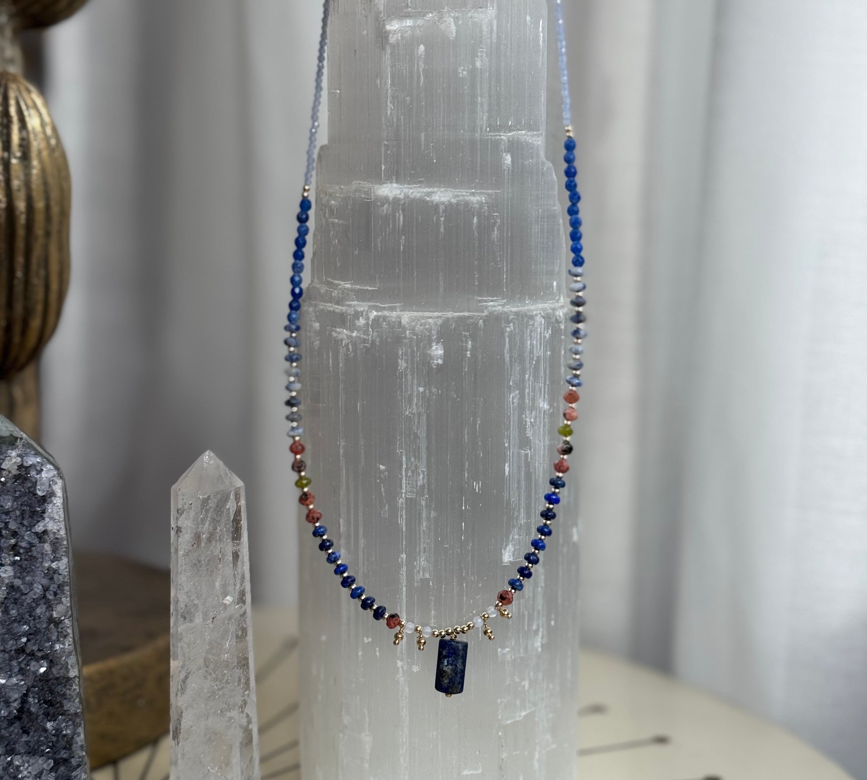 NASZYJNIK NIEBIESKI Z PEREŁKAMI - TALIZMAN SAMUI NAENERGETYZOWANY W ŚWIĄTYNI WAT PLAI LAEM Moonsister