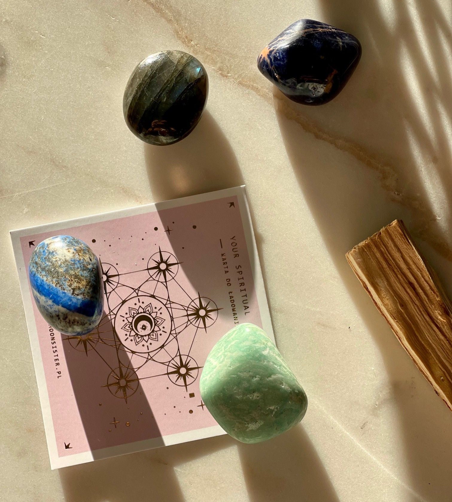 Magiczne kamienie na wzmocnienie intuicji - Intuition Moonsister